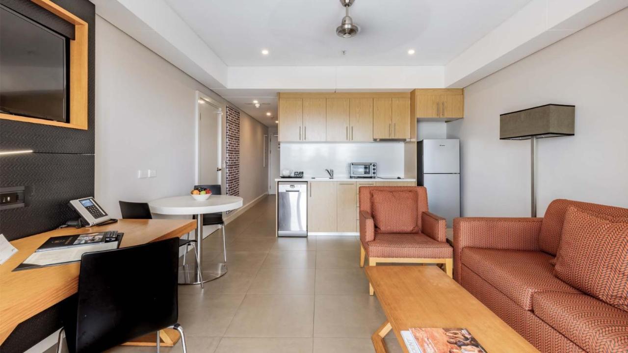 Oaks Darwin Elan Hotel المظهر الخارجي الصورة
