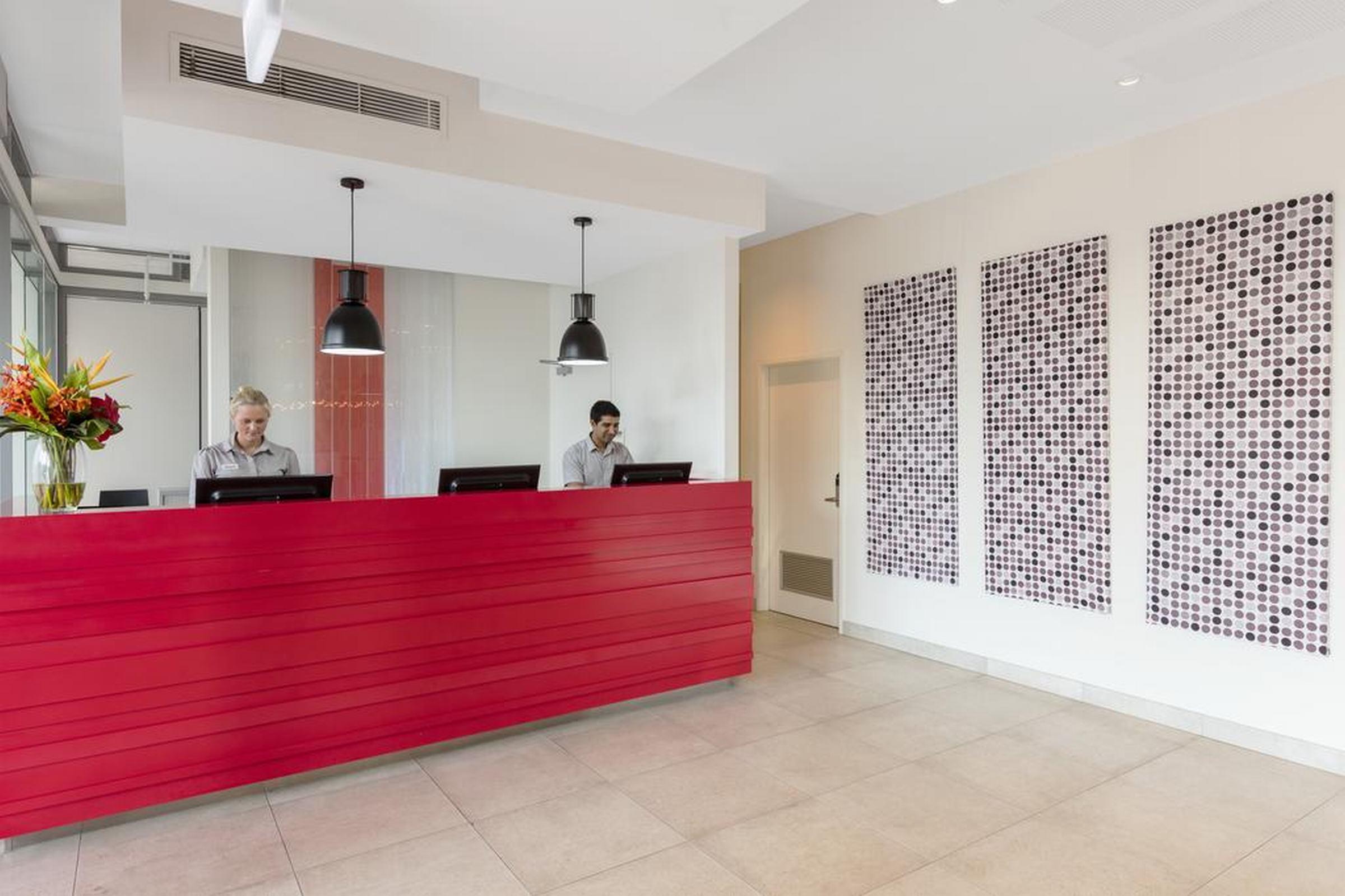 Oaks Darwin Elan Hotel المظهر الخارجي الصورة